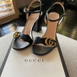 Authentic Gucci mid heel Original box and dust bag